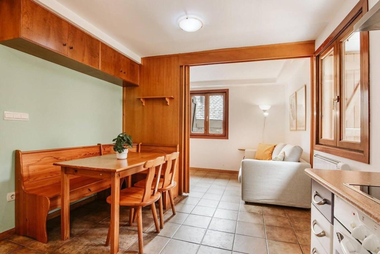 Cantal Sallent De Gallego Sencillo Y Acogedor Exterior foto