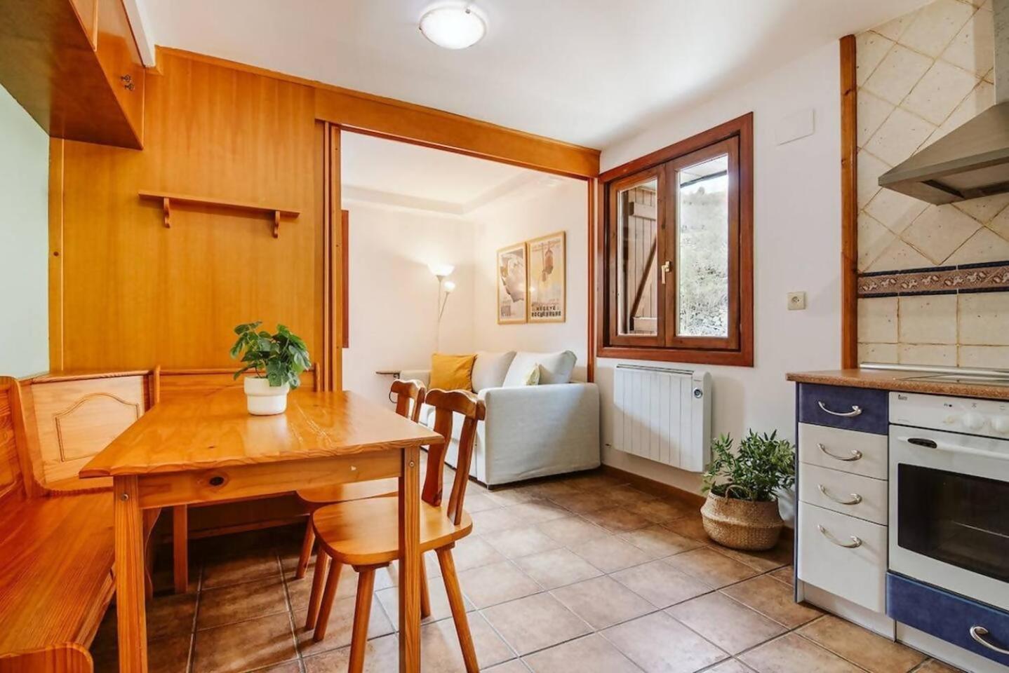 Cantal Sallent De Gallego Sencillo Y Acogedor Exterior foto