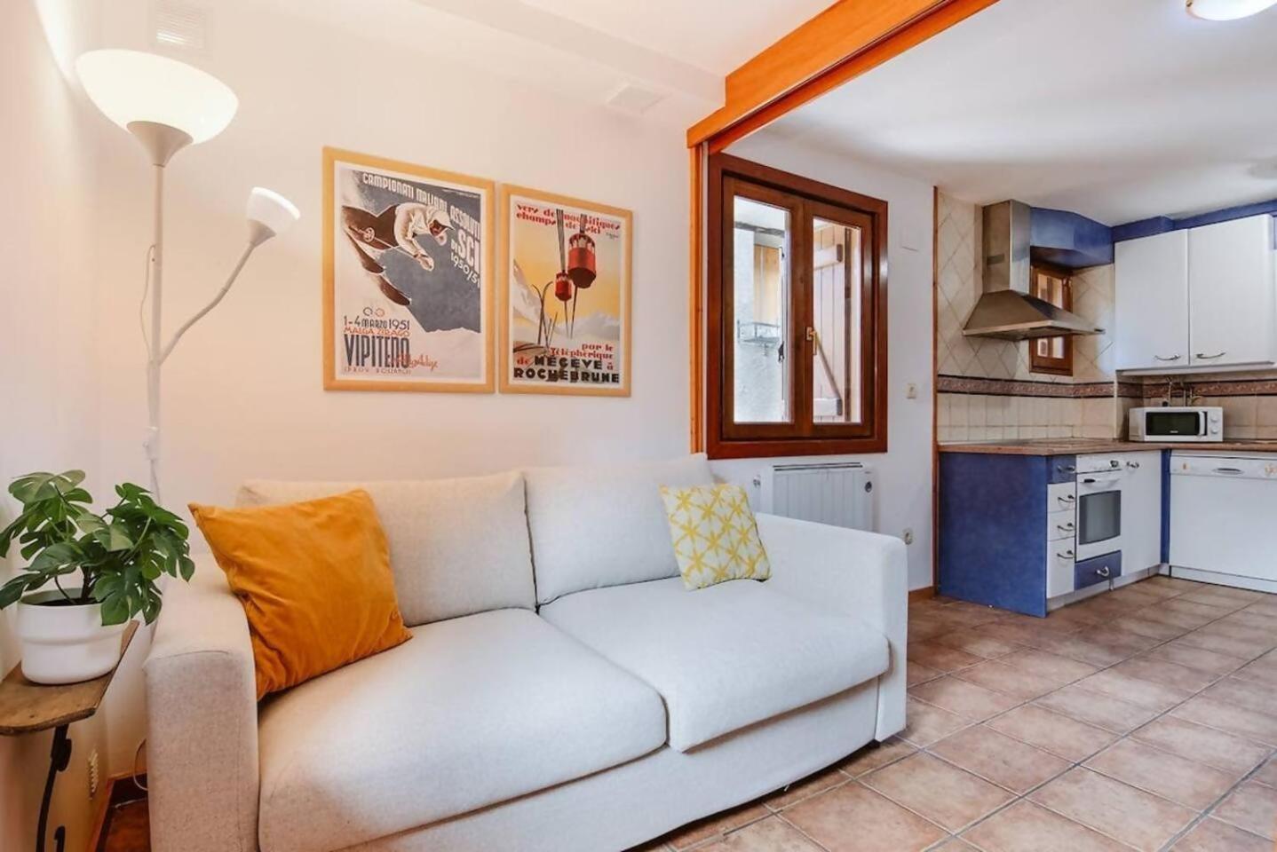 Cantal Sallent De Gallego Sencillo Y Acogedor Exterior foto