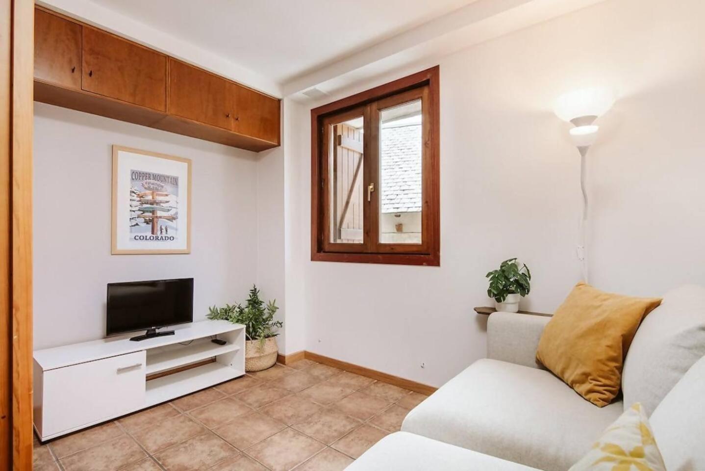 Cantal Sallent De Gallego Sencillo Y Acogedor Exterior foto